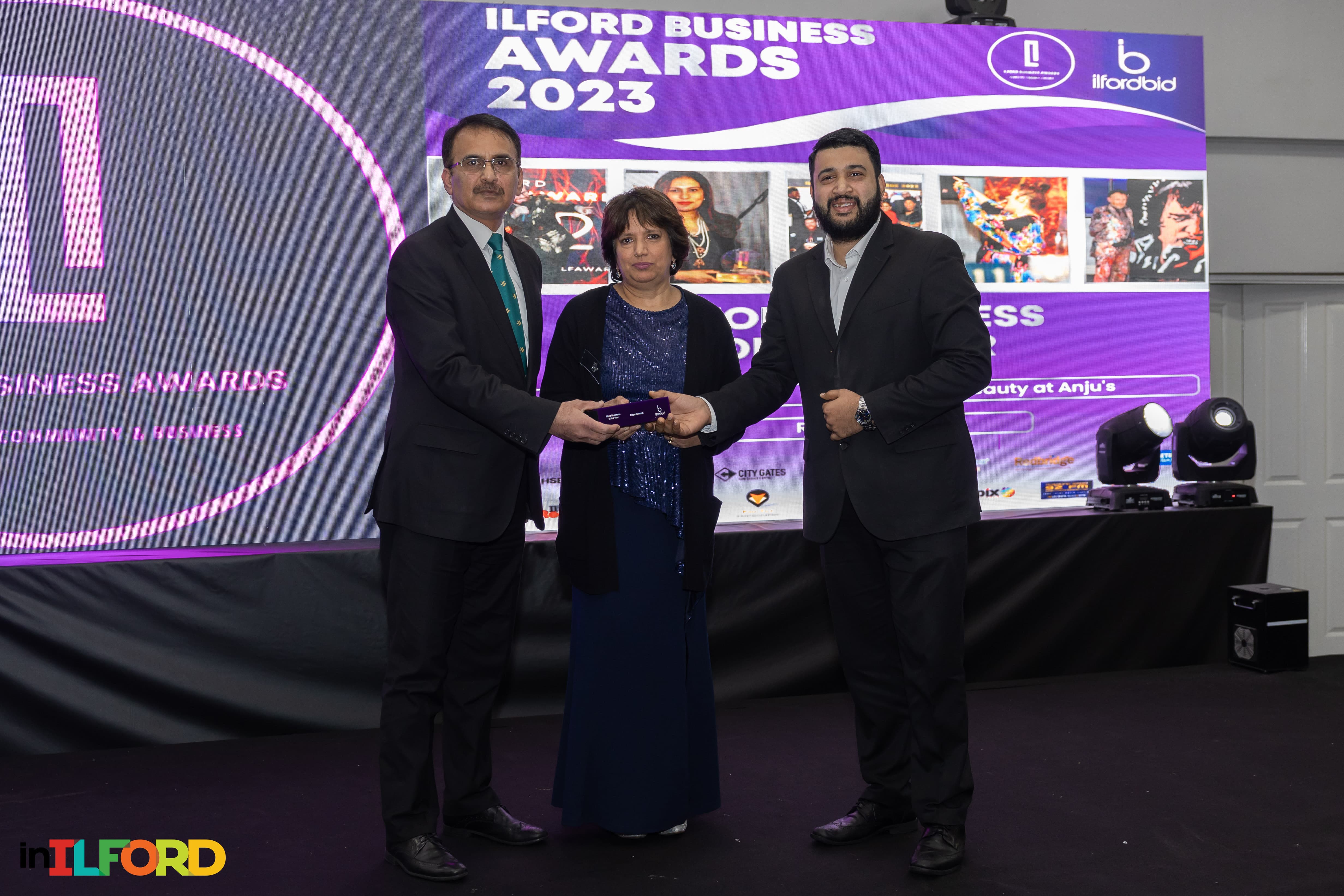 Royal Nawaab Ilford Business of the Year with Cllr Sahdia Warraich